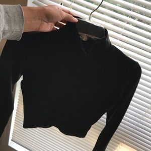 3 FOR $10♥️ Black Crop Top